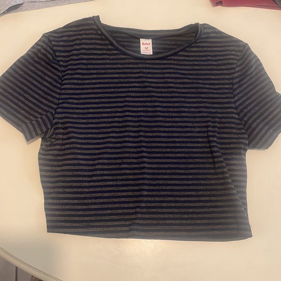 Juniors crop tops - Picture 2 of 7